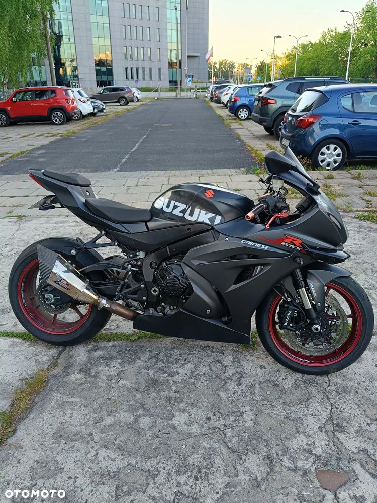 Suzuki GSX-R - 3