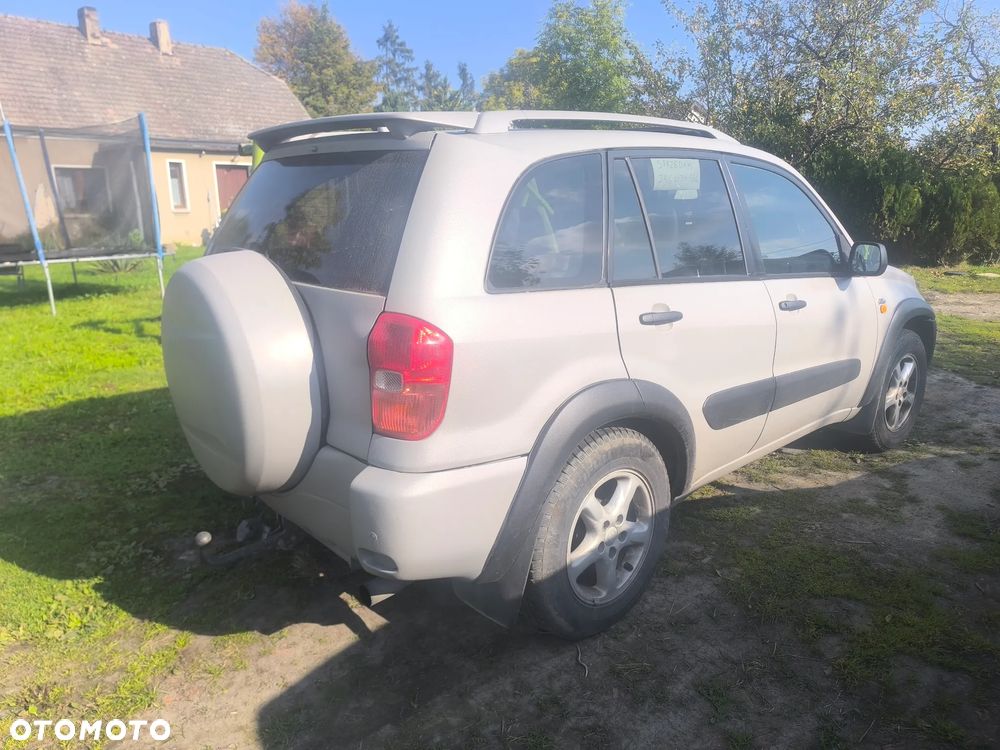 Toyota Rav4 2002 photo 4