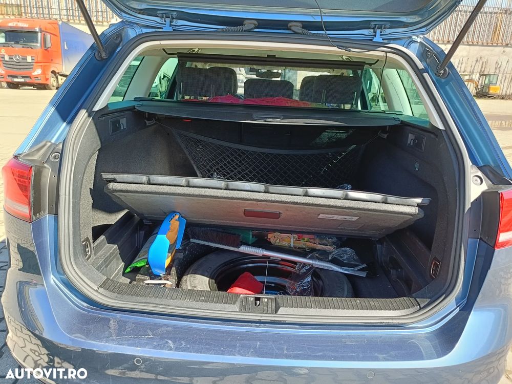 Volkswagen Passat 2.0 TDI DSG Comfortline - 12