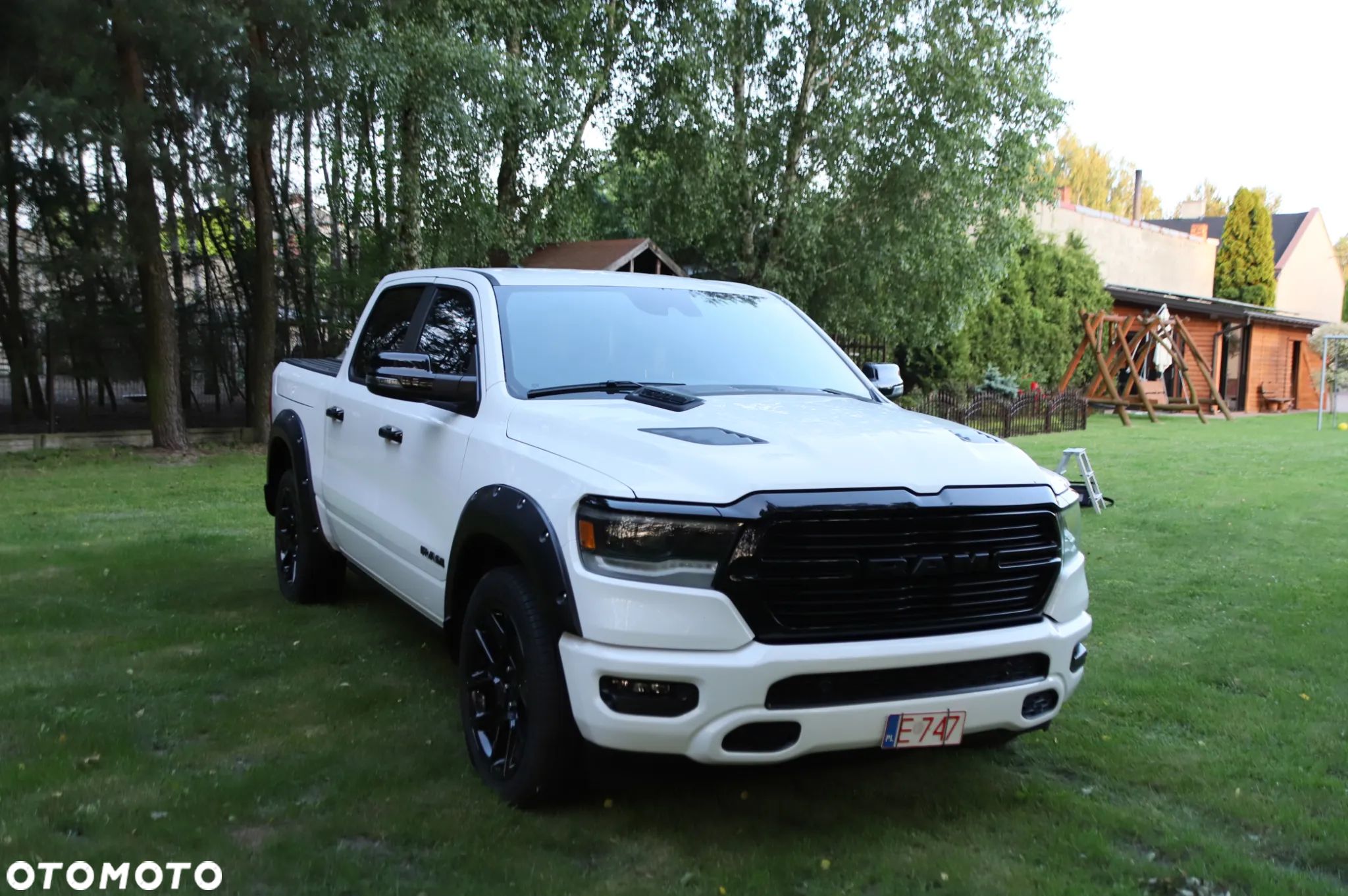 RAM 1500 Crew Cab Laramie - 1