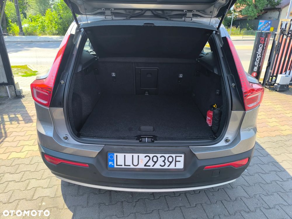 Volvo XC 40 T3 Momentum Pro - 30