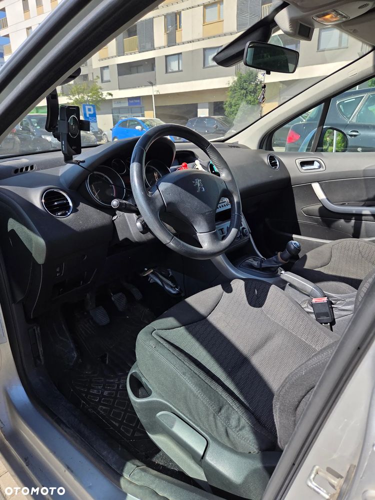 Peugeot 308 1.6 HDi Premium - 10