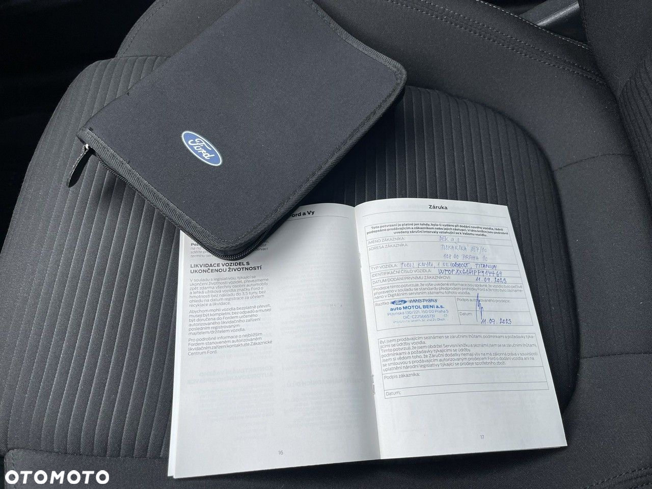 Ford Focus Turnier 1.0 EcoBoost Start-Stopp-System TITANIUM - 4