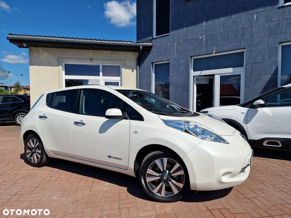 Nissan Leaf 24kWh Tekna - 12