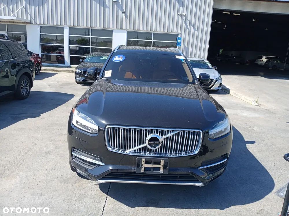 Volvo XC 90 - 3