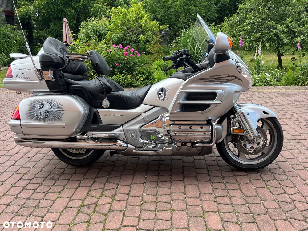 Honda GL - 6