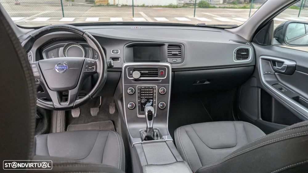 Volvo V60 D2 - 8