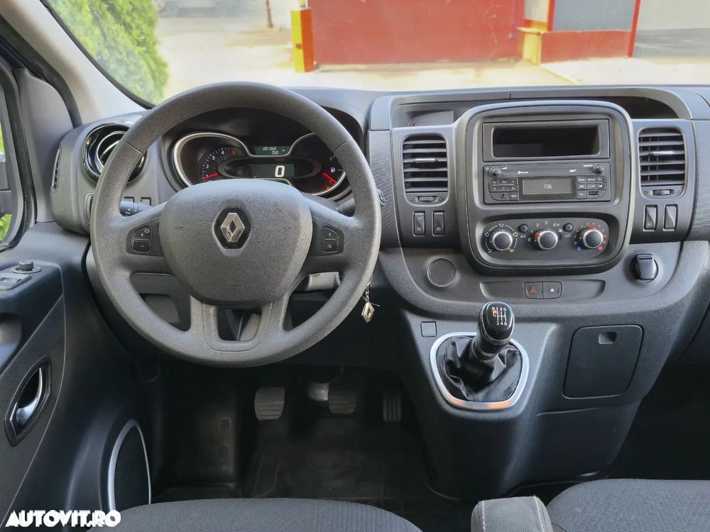 Renault Trafic 2.0 Blue dCi 145 Combi L2H1 7+1 locuri Expression - 11