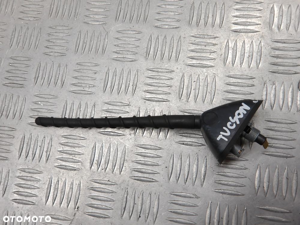 HYUNDAI TUCSON I 04-10 ANTENA DACHOWA - 1