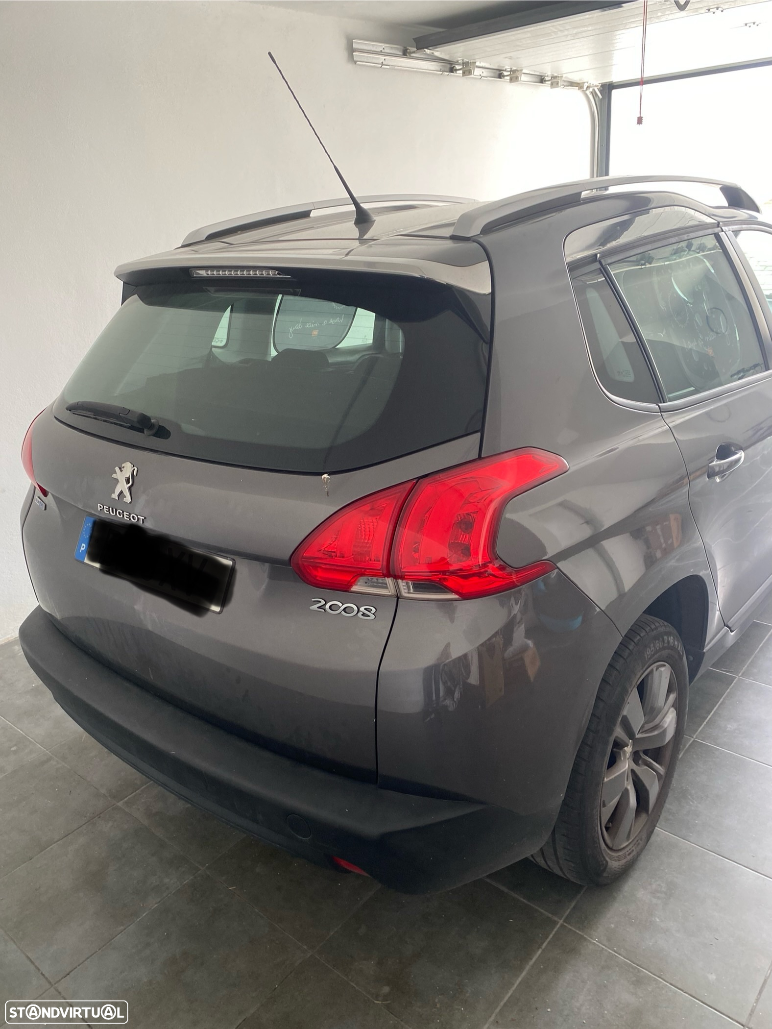 Peugeot 2008 - 7