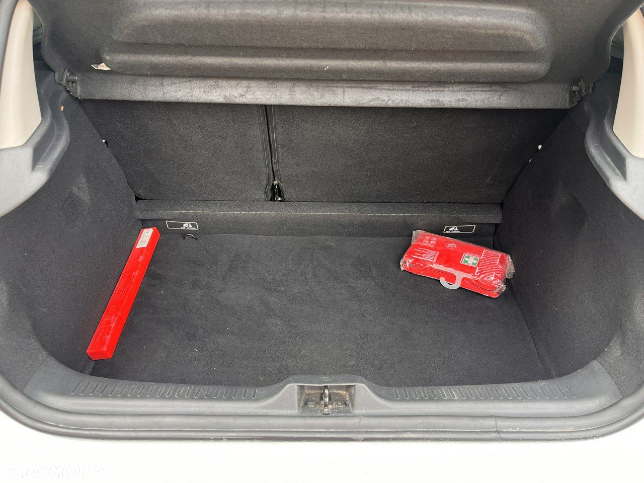 Renault Clio - 27