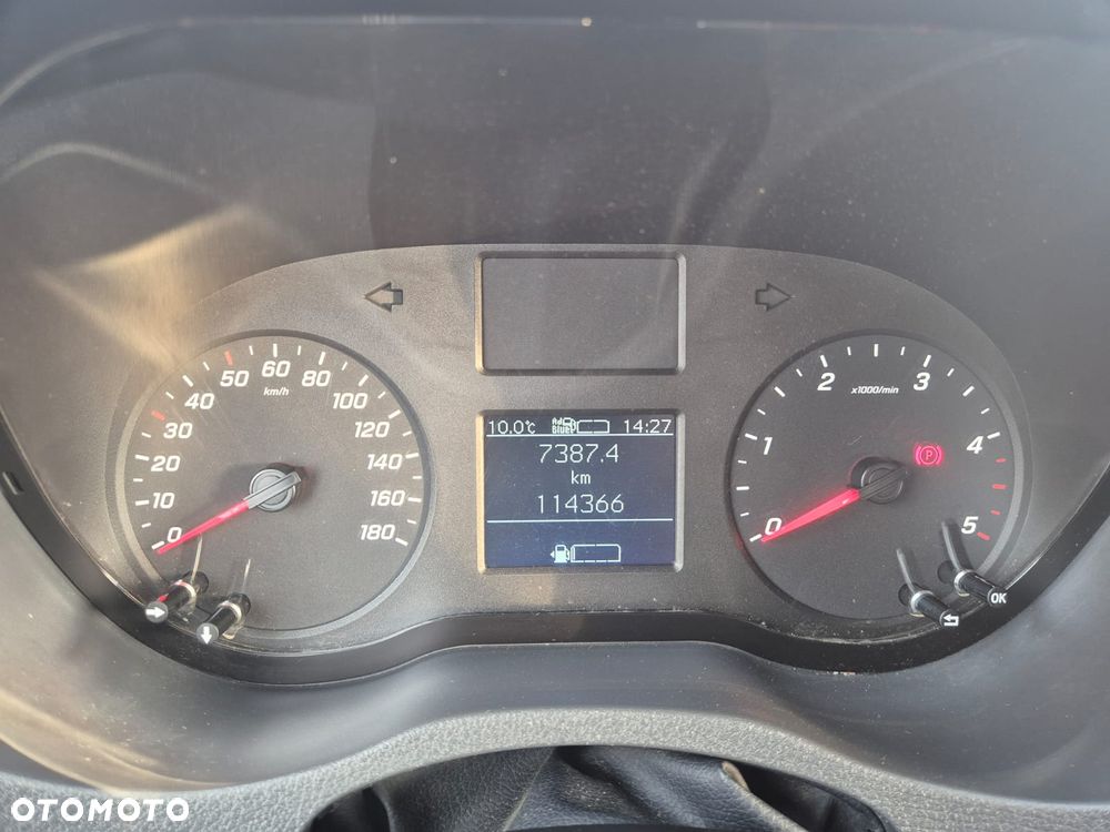 Mercedes-Benz Sprinter - 40