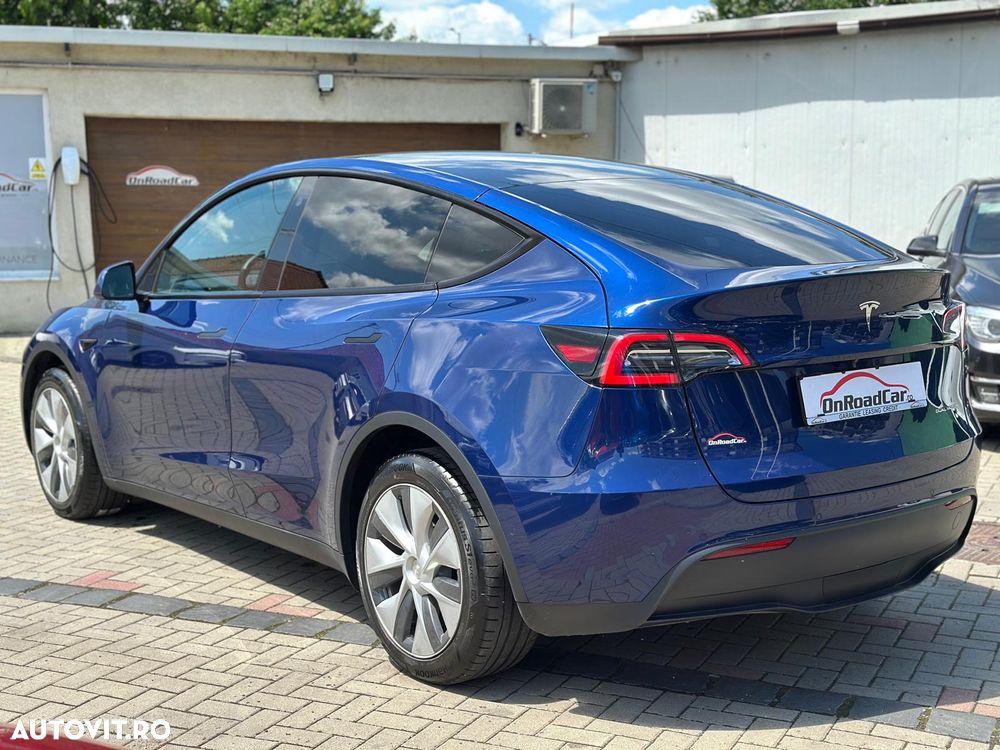 Tesla Model Y Long Range Dual Motor AWD - 5