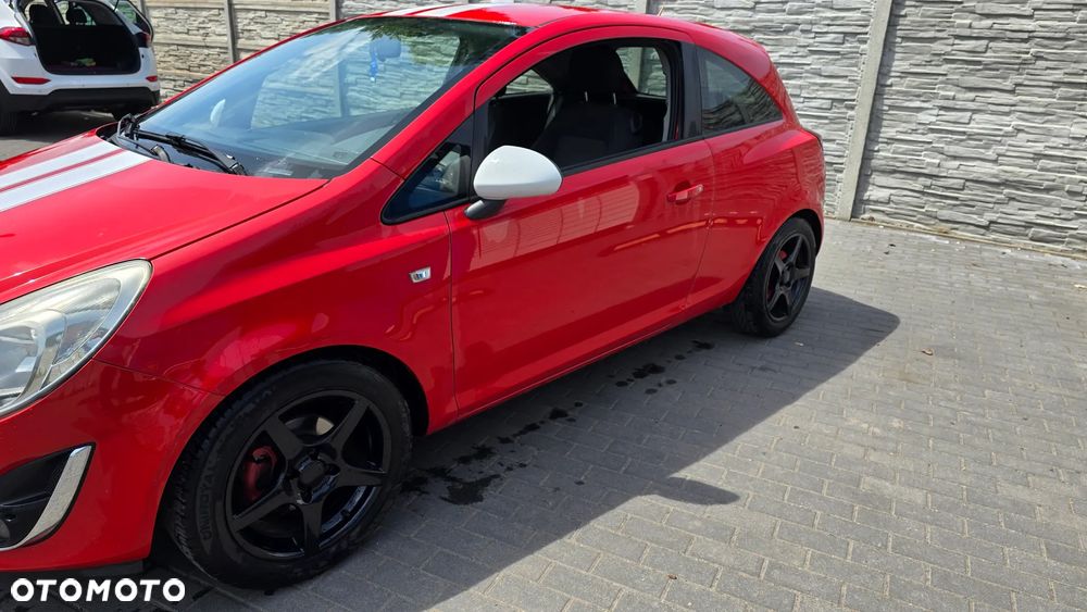 Opel Corsa 1.4 16V Color Edition - 4