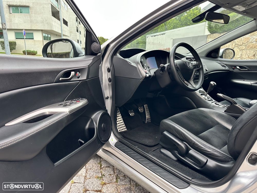 Honda Civic 1.4 i-VTEC Sport Edition - 17