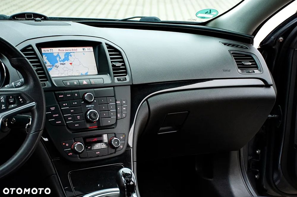 Opel Insignia 1.6 Turbo Sport - 26