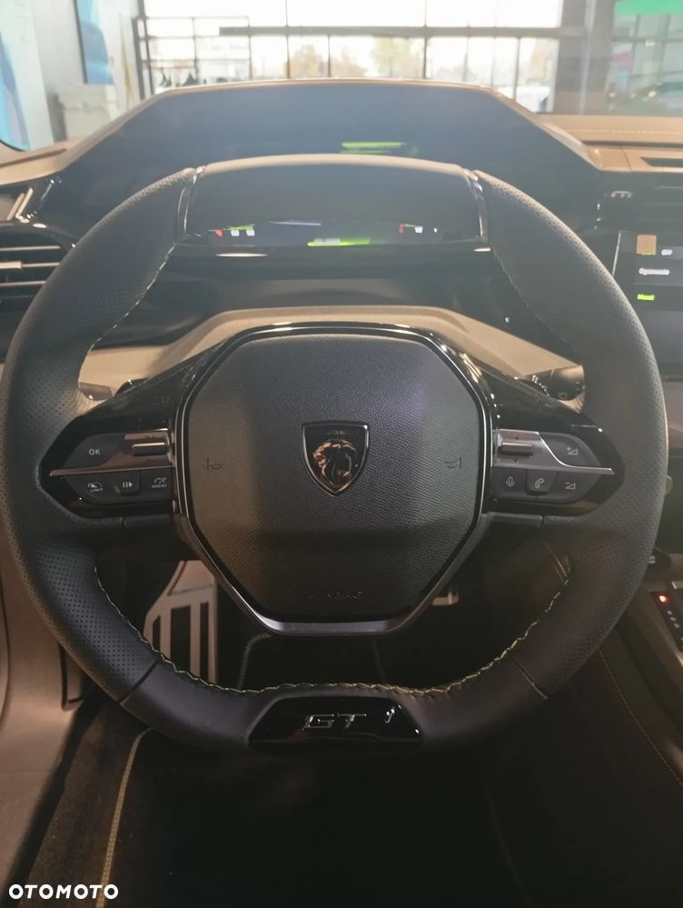 Peugeot 408 - 7