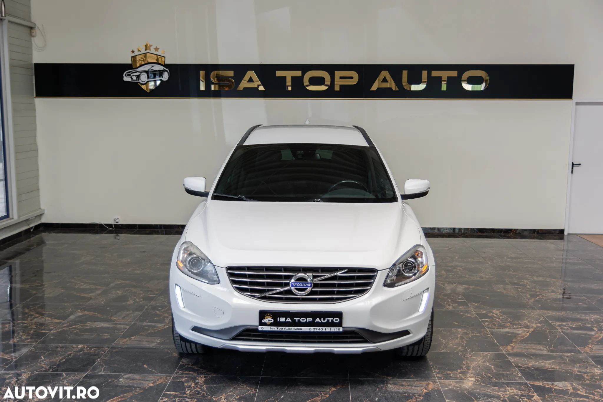 Volvo XC 60 D4 AWD Momentum - 23