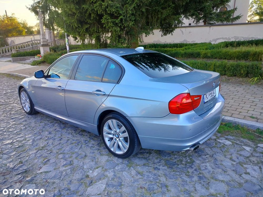 BMW Seria 3 320i Edition Lifestyle - 4
