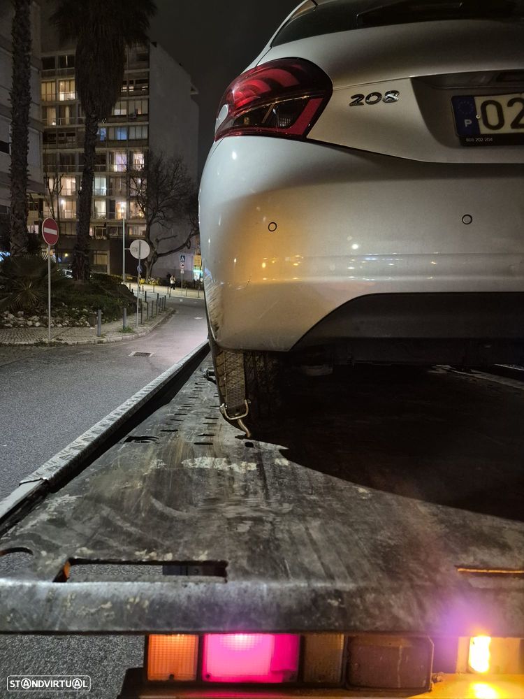 Peugeot 208 1.2 PureTech Active - 5