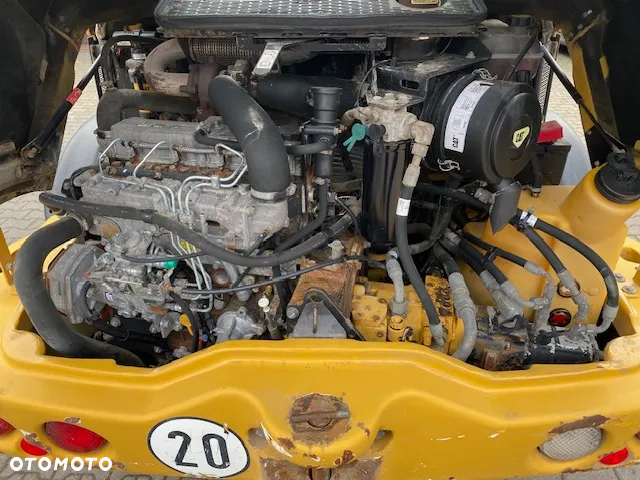 Caterpillar 906 - 17