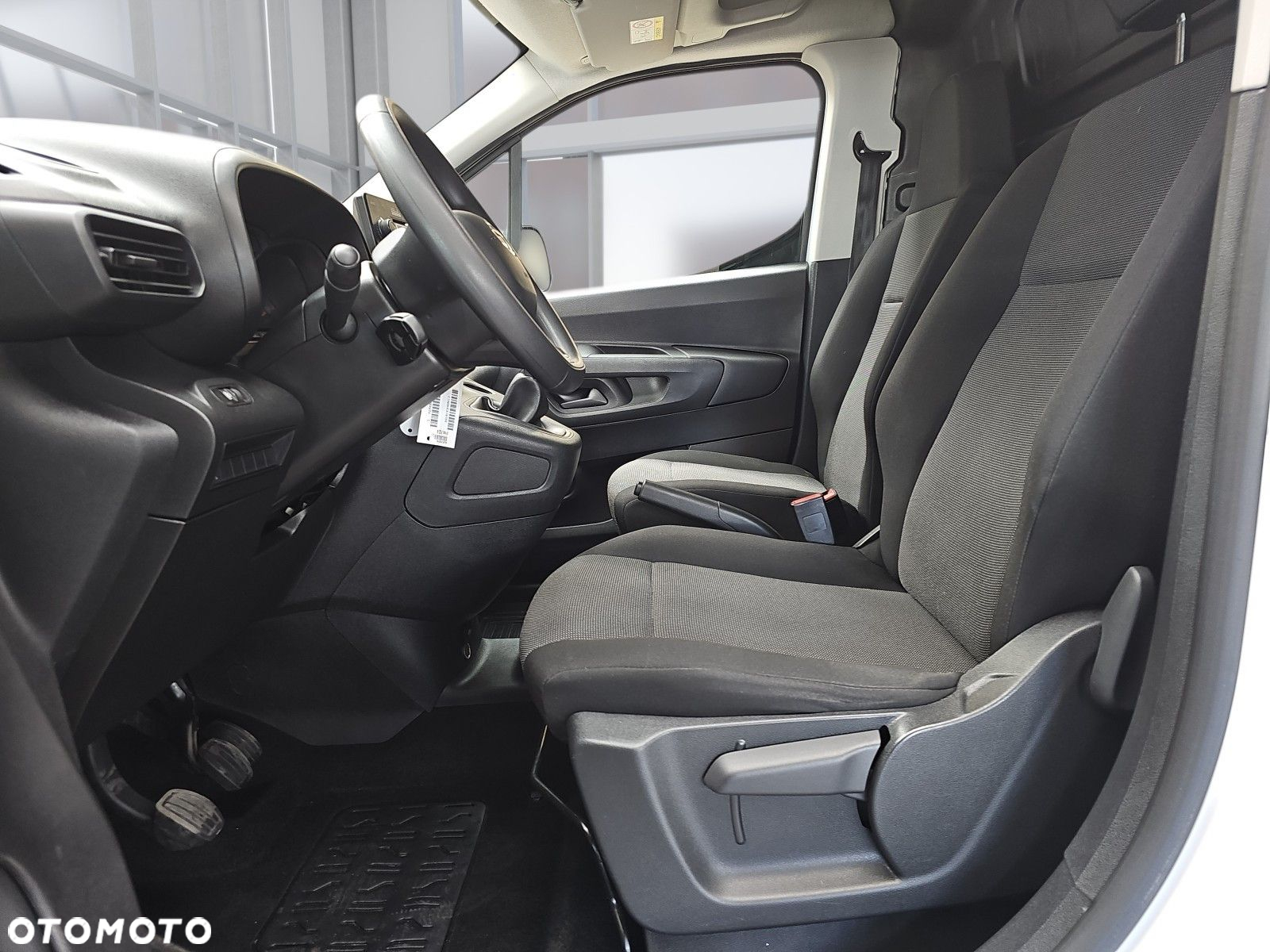Toyota ProAce 2.3T 1.5 D-4D 75KM std Furgon Active - 14