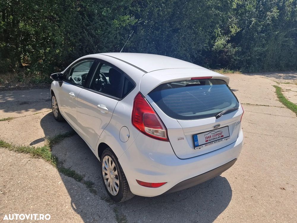 Ford Fiesta - 8