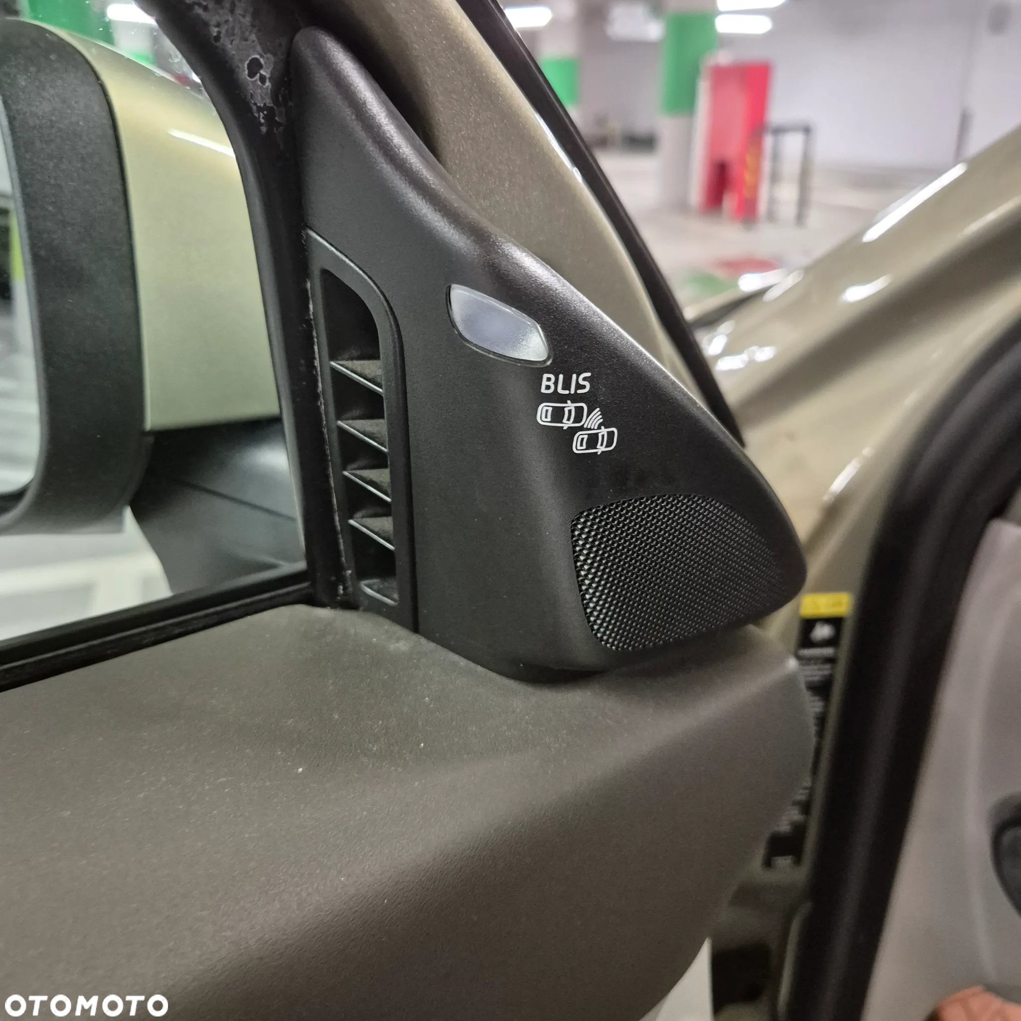 Volvo S40 2.0 Momentum - 24