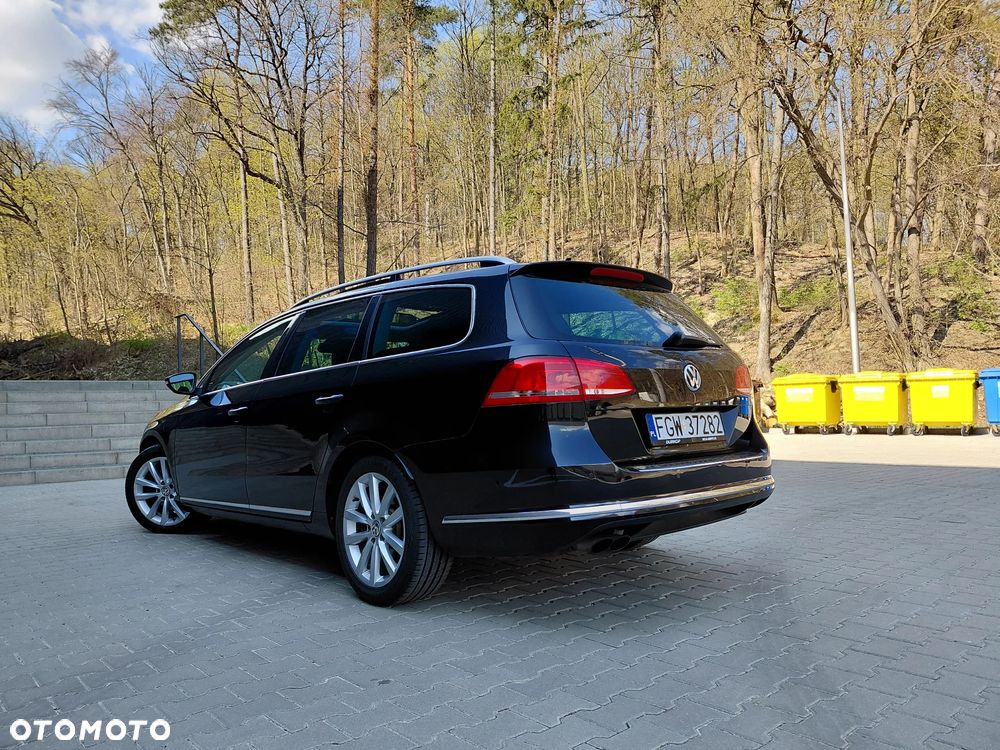 Volkswagen Passat - 4