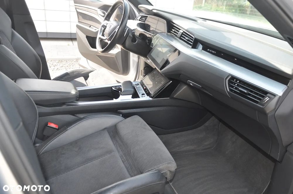 Audi e-tron 50 Quattro S Line - 23