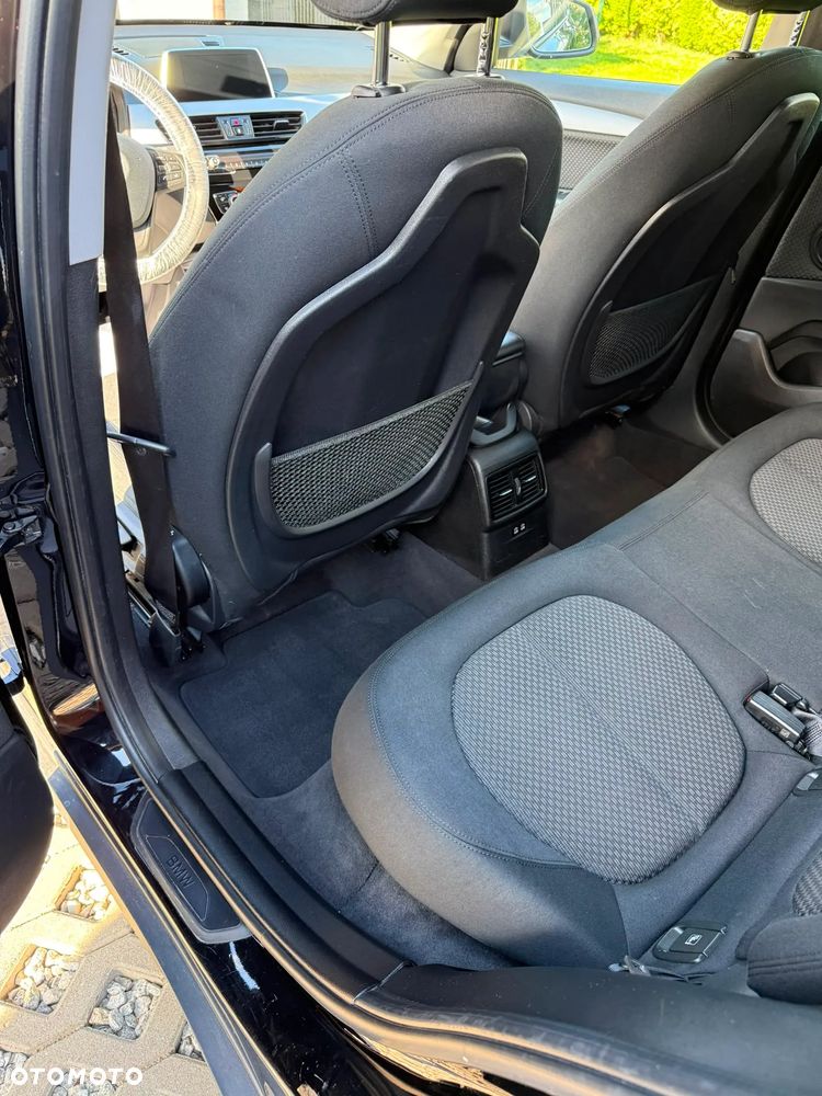 BMW X1 sDrive18i GPF - 6