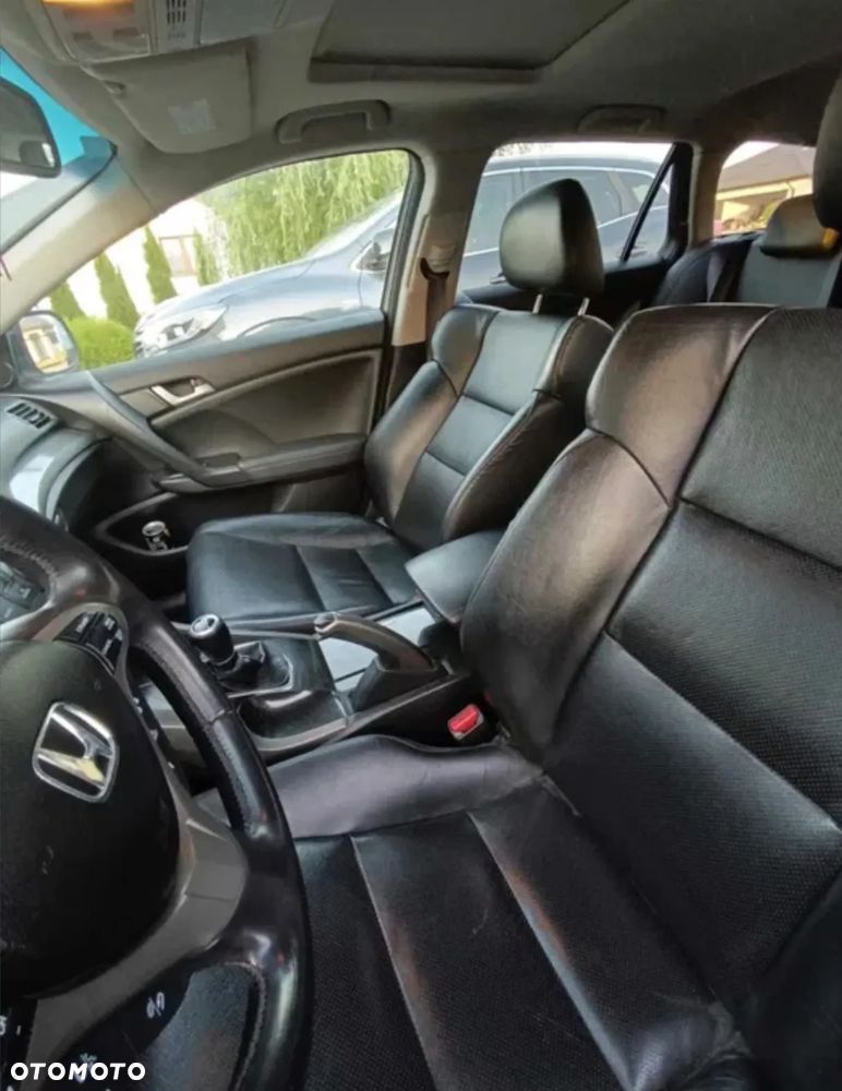 Honda Accord 2.2d Executive Nav - 2