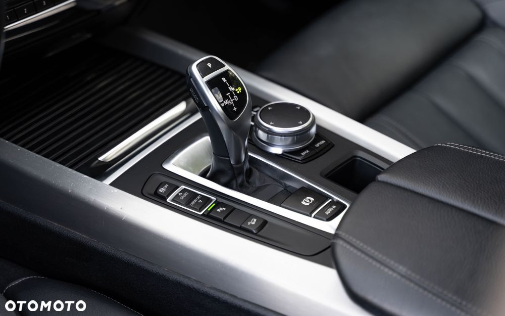 BMW X5 xDrive25d - 29