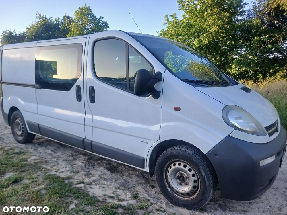 Opel Vivaro - 2