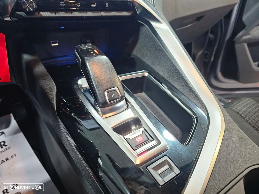 Peugeot 5008 1.5 BlueHDi Allure EAT8 - 22