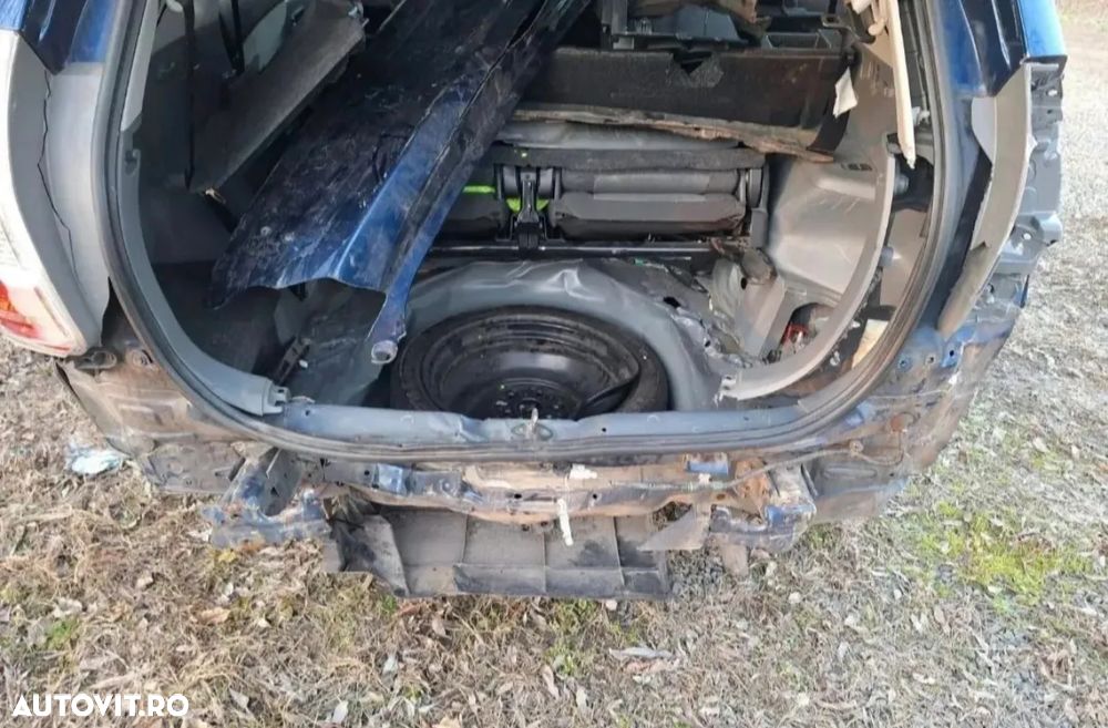 Toyota Prius+ (Hybrid) Life - 6