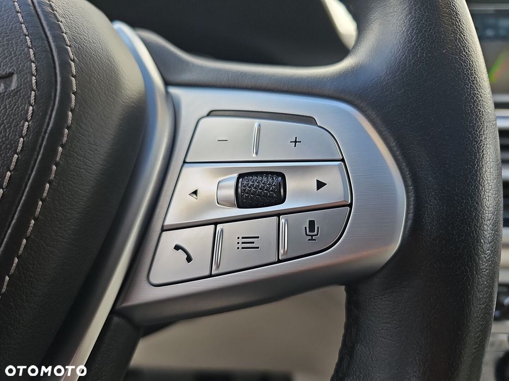 BMW Seria 7 - 21