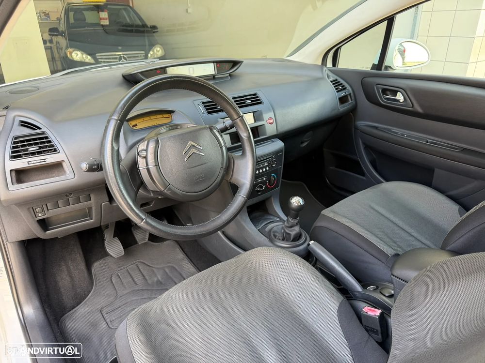 Citroën C4 1.6 HDi VTR - 7