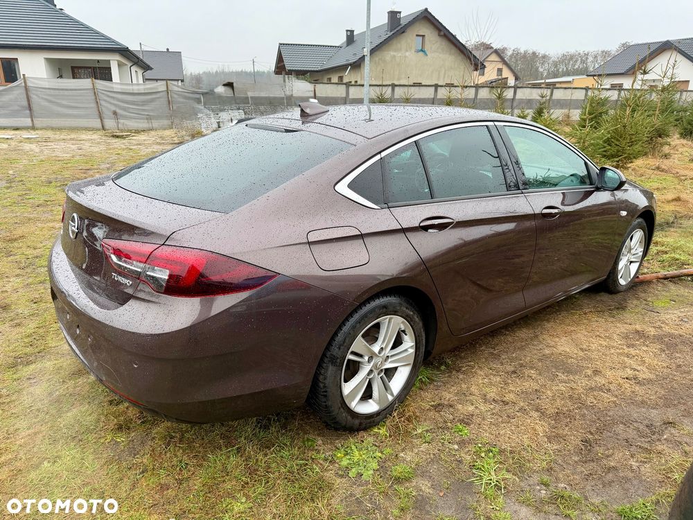 Opel Insignia 1.5 DI Turbo Exclusive - 3
