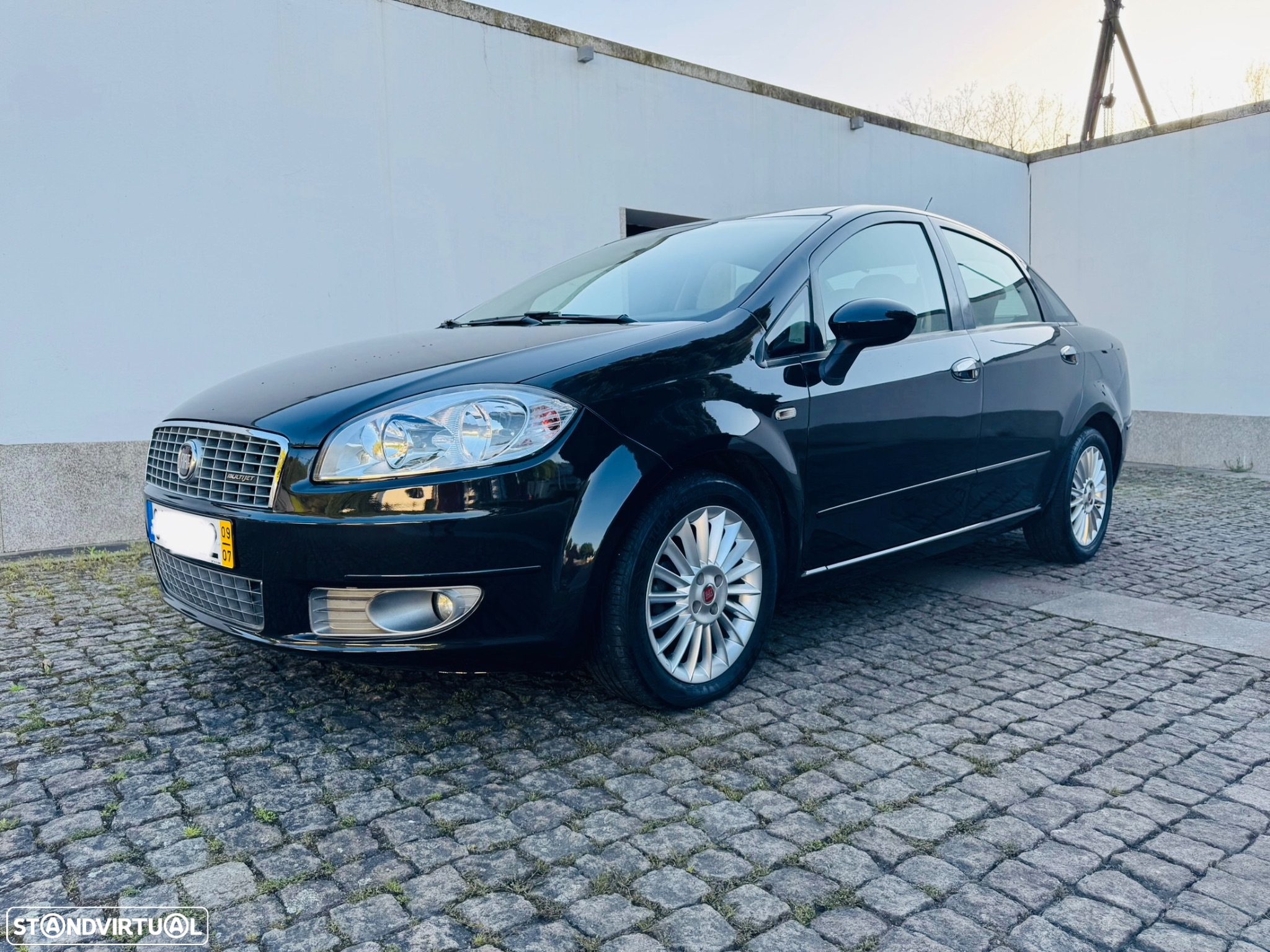 Fiat Linea 1.3 M-Jet Emotion Dualogic - 4
