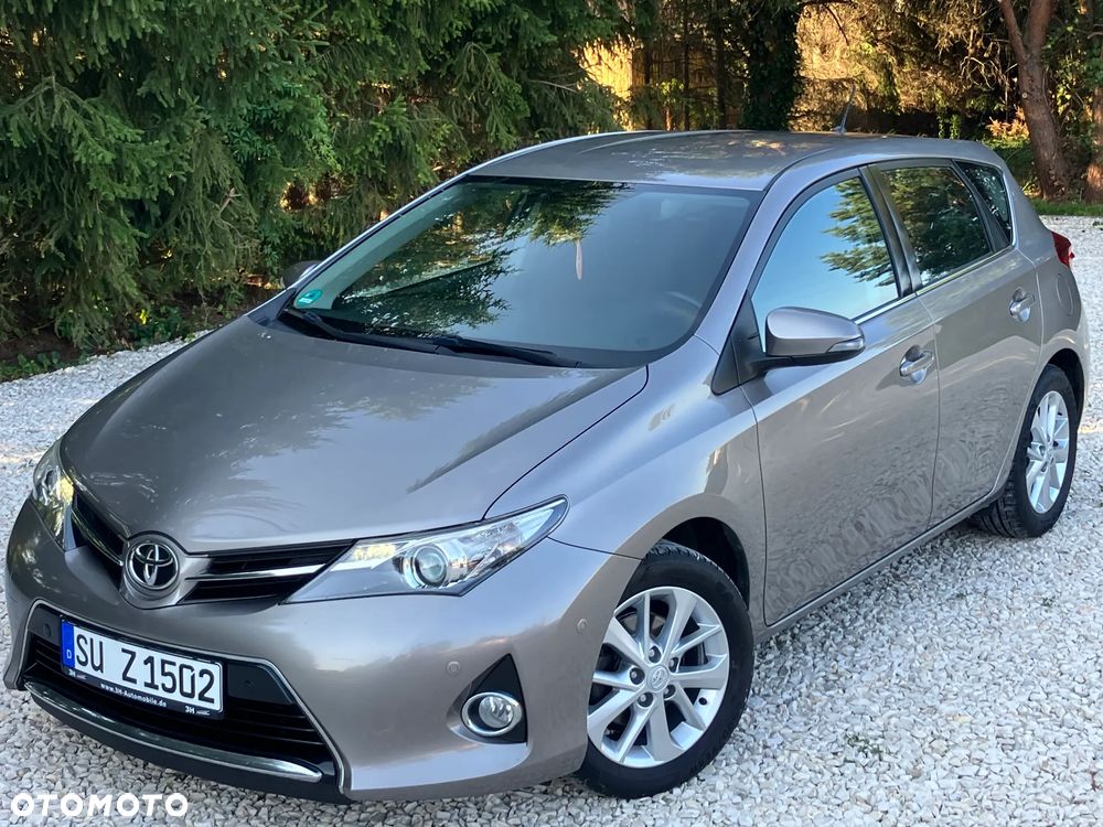 Toyota Auris 1.6 Prestige - 3