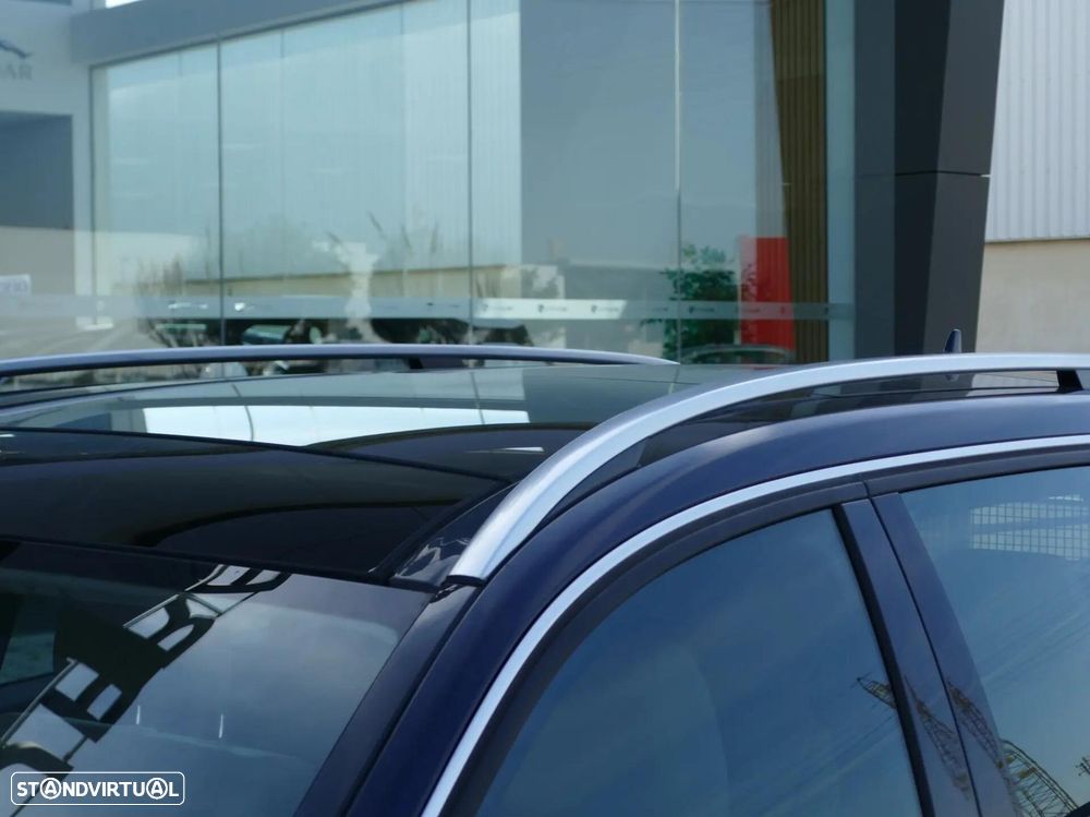 Mercedes-Benz E 220 CDi Avantgarde BE Auto. - 11