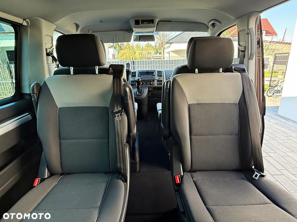 Volkswagen Multivan - 18