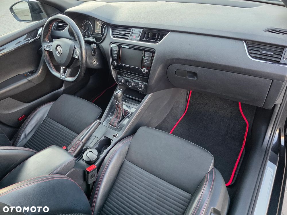 Skoda Octavia 2.0 TDI RS DSG - 15