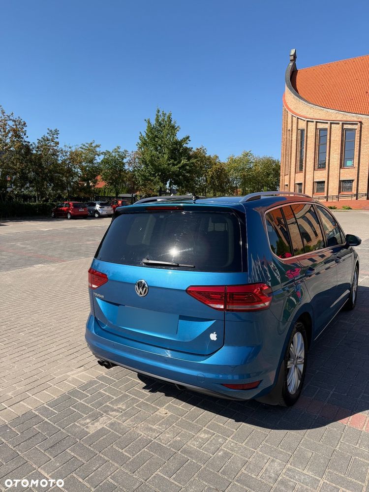 Volkswagen Touran - 6