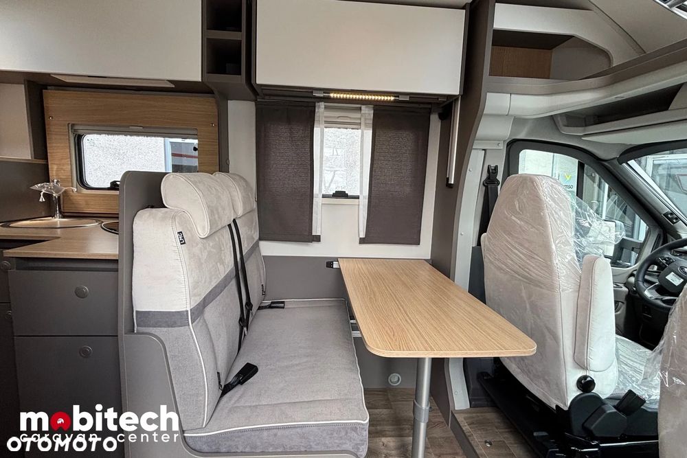 LMC TOURER H 664 G - 8