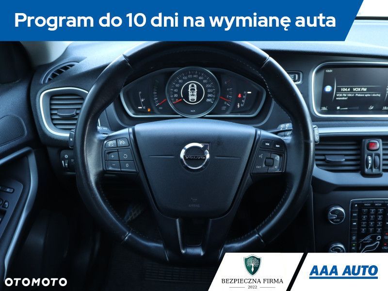 Volvo V40 - 20