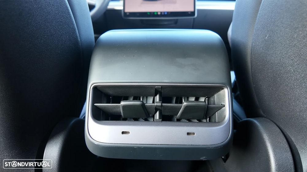 Tesla Model Y RWD - 16