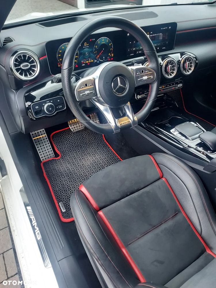 Mercedes-Benz CLA AMG 35 4-Matic 7G-DCT - 14