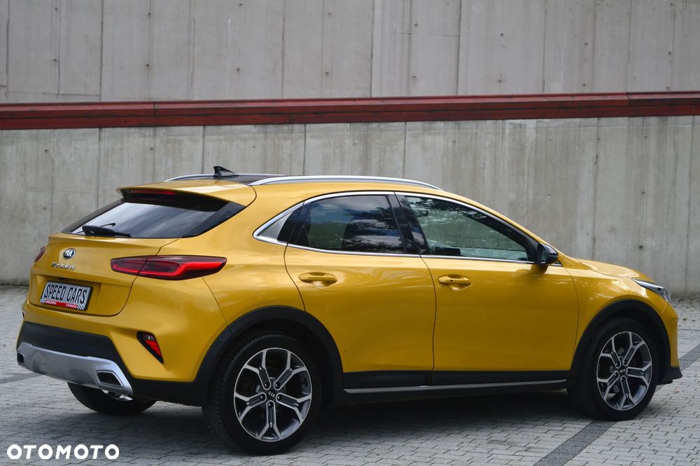 Kia XCeed 1.4 T-GDI OPF PLATINUM EDITION - 4
